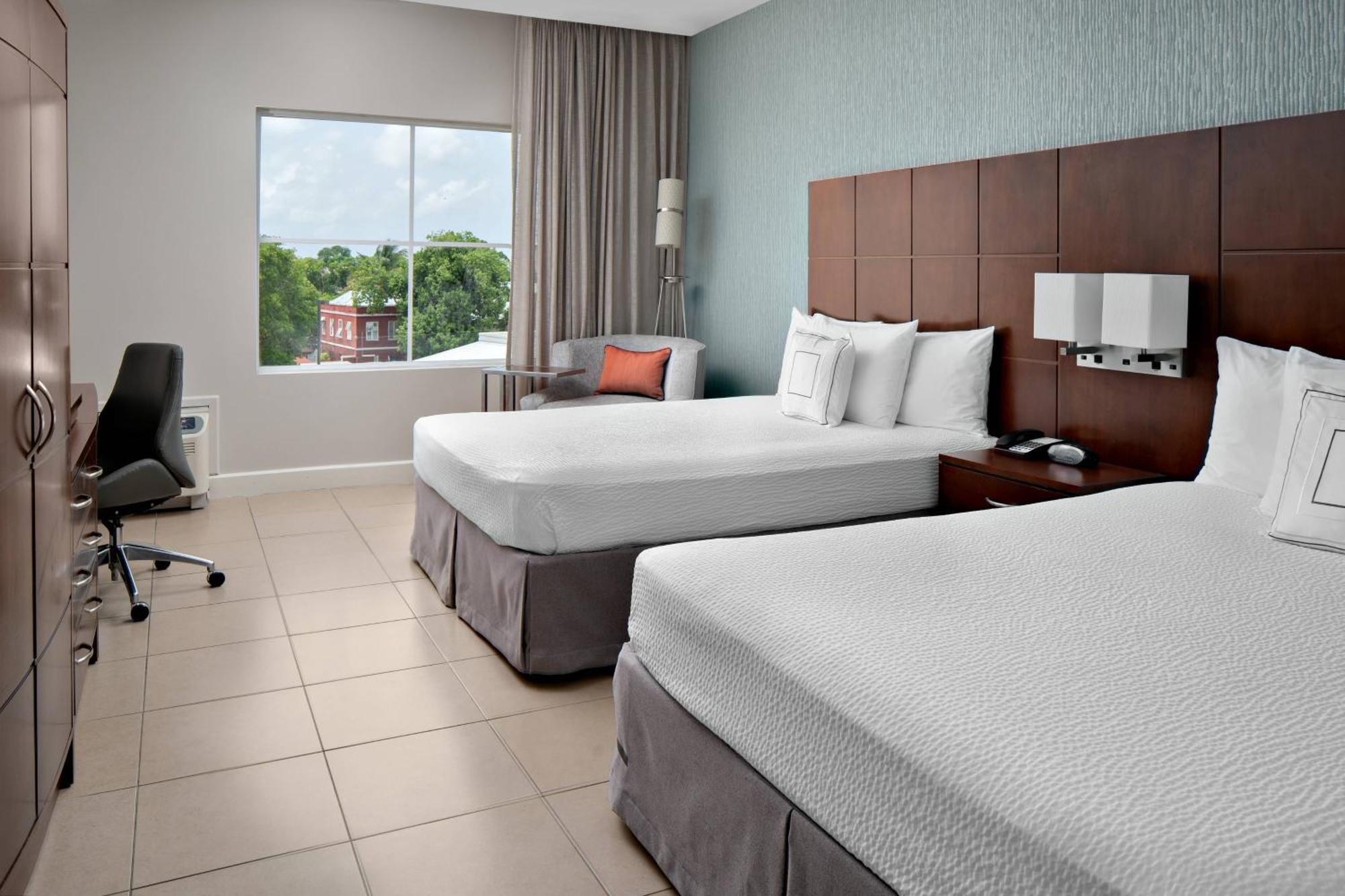Courtyard By Marriott Bridgetown, Barbados Hotel 3*