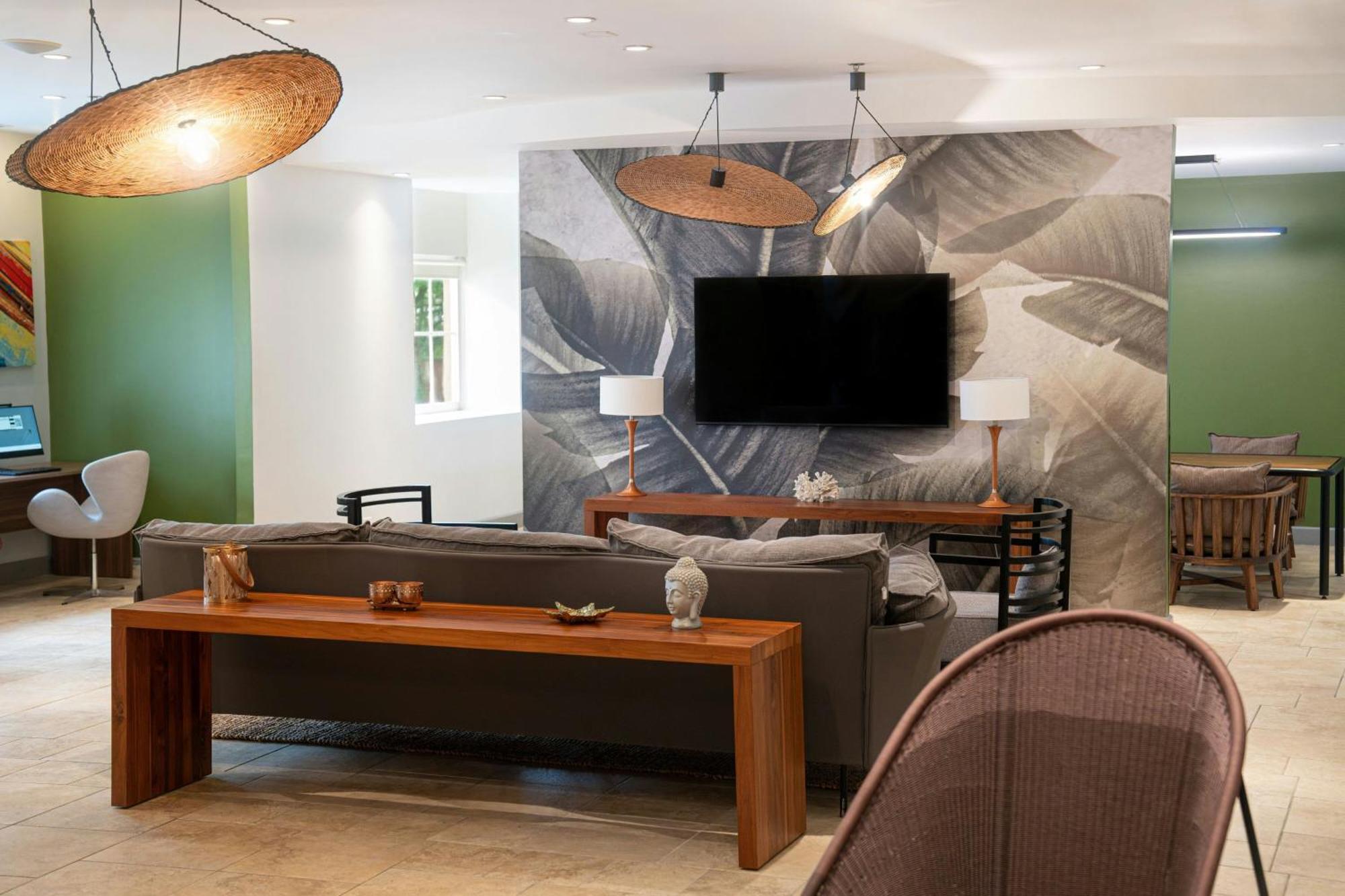 Courtyard By Marriott Bridgetown, Barbados Hotel 3*